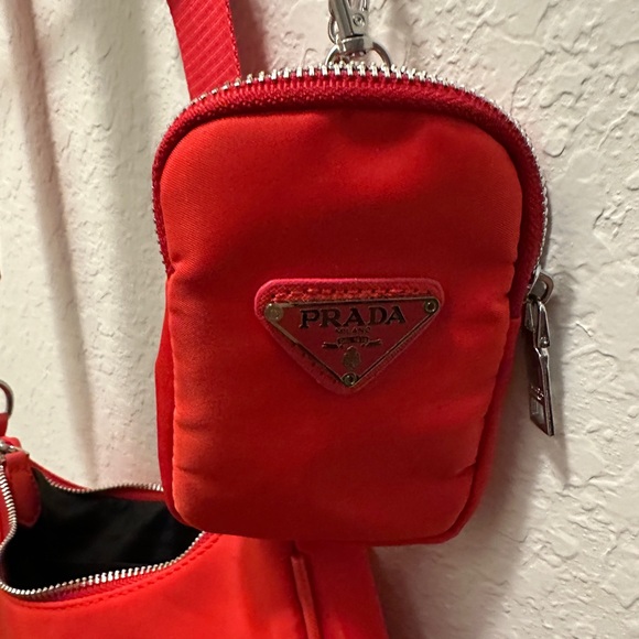 Prada Re-Edition 2005 Nylon Bag - Red
Brand New - Picture 8 of 11